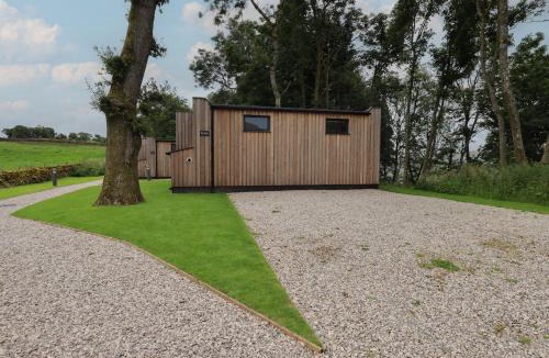 Hutton House | Bluebell Cabin