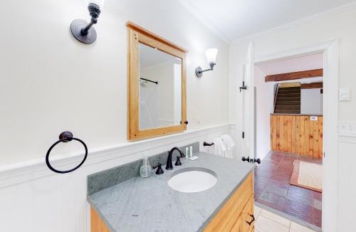 Fair Haven House | Bluebell Lake Retreat