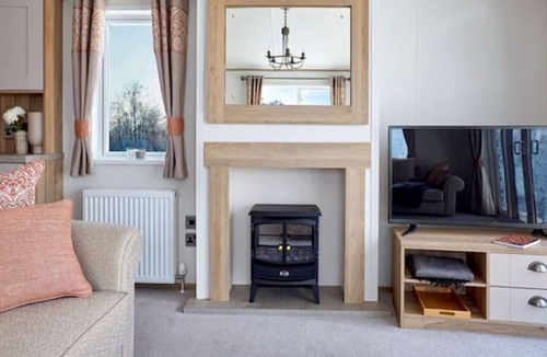 South Cerney Cabin | Bluebell Lodge