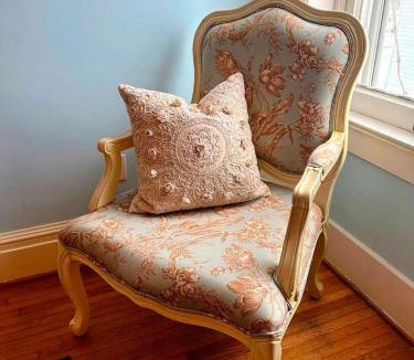 Oswego Bed & Breakfast | Bluebell Room