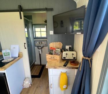 Speeton Cabin | Bluebell the Shepherds Hut