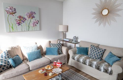 Bruton House | Blueberry Barn, light and airy barn conversion near Bruton