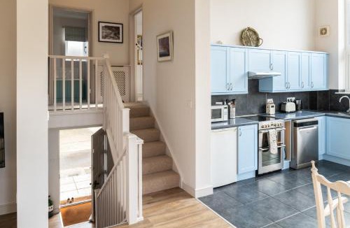 Bruton House | Blueberry Barn, light and airy barn conversion near Bruton