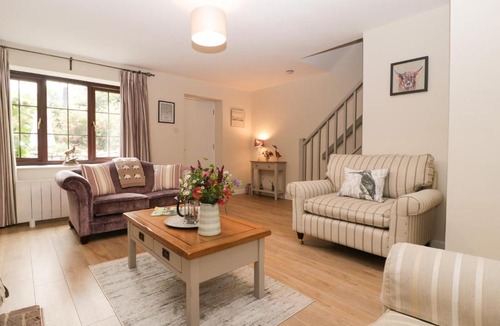 Cerne Abbas House | Blueberry Cottage