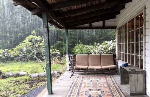 Willow Cabin | BLUEBERRY HILL CABIN