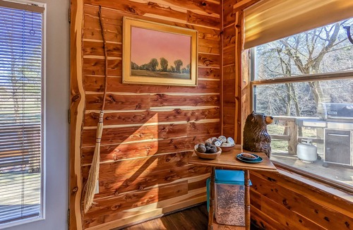 Boswell House | BlueBird Cabin ~ on Livingston Creek