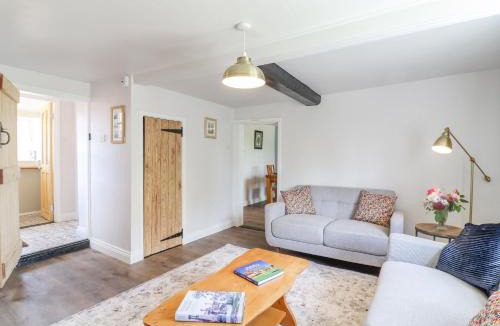 Bury St Edmunds House | Bluebird Cottage