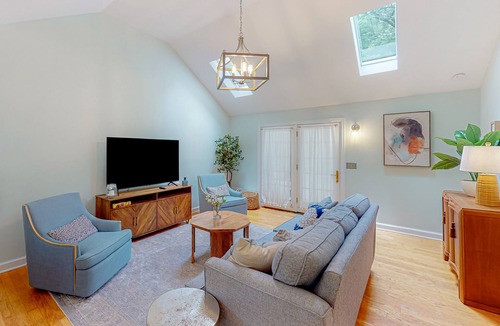 Woodbine House | Bluebird Cottage | House in Nashville
