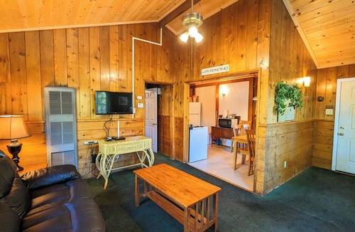 Idyllwild Cabin | Bluebird Cottage Inn