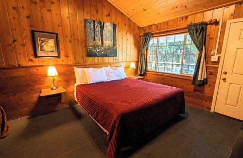 Idyllwild Cabin | Bluebird Cottage Inn