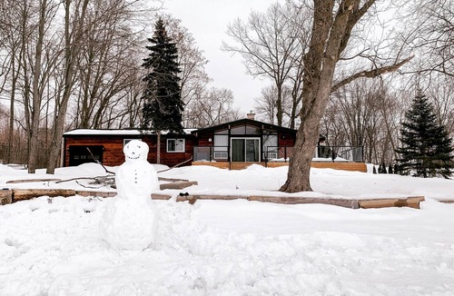 Rama Cottage | Bluebird Cottage - Lakefront - Casino