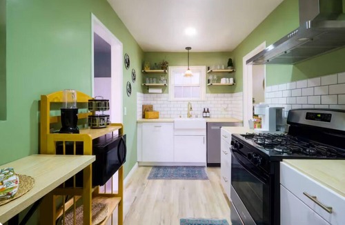 Newhall Cottage | Bluebird Cottage Ancient Oaks/Tranquil/Private
