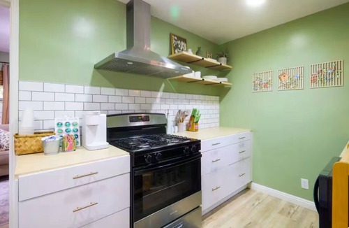 Newhall Cottage | Bluebird Cottage Ancient Oaks/Tranquil/Private