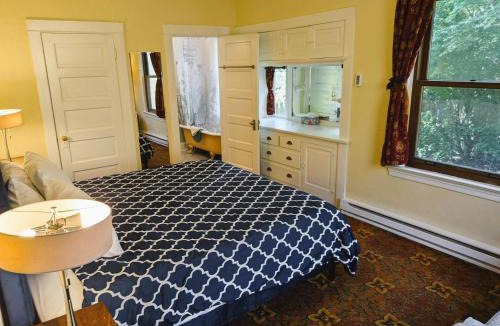 Richmond Hotel | Bluebird Guesthouse