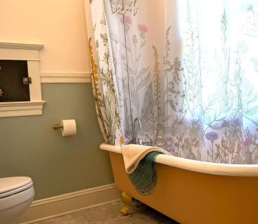 Richmond Hotel | Bluebird Guesthouse