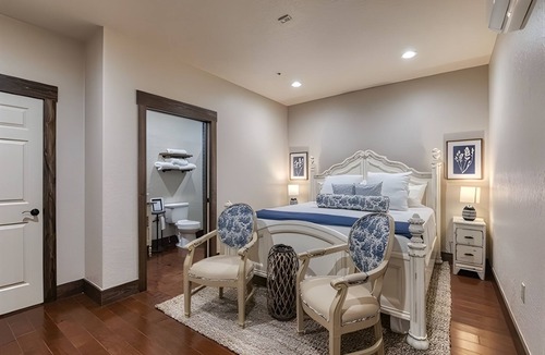 Elk City Hotel | Bluebird Place Rachel Room: Historic Rt 66