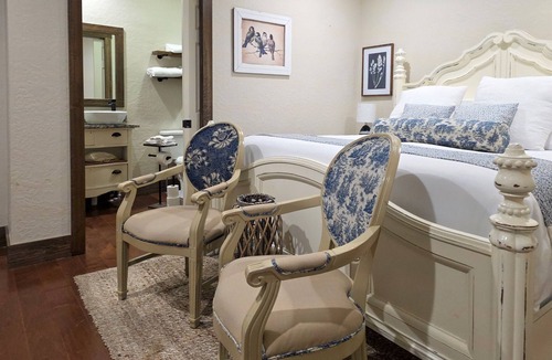 Elk City Hotel | Bluebird Place Rachel Room: Historic Rt 66
