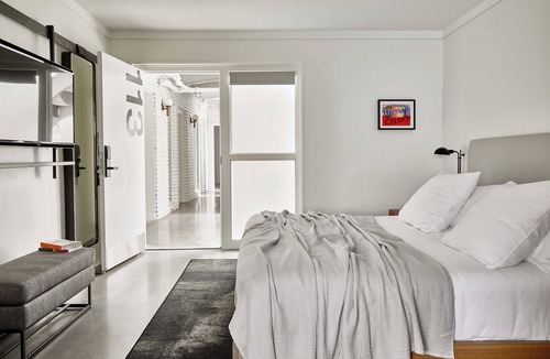 Saratoga Springs Hotel | Bluebird Spa City Motor Lodge