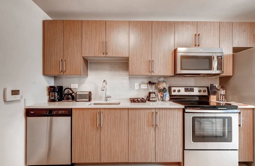 Hudson Exchange Apartment | Bluebird Suites in Jersey City