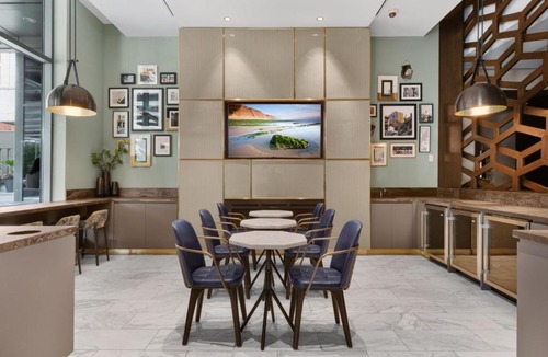 Hudson Exchange Apartment | Bluebird Suites near the PATH