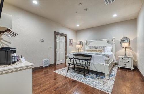 Elk City Hotel | Bluebird