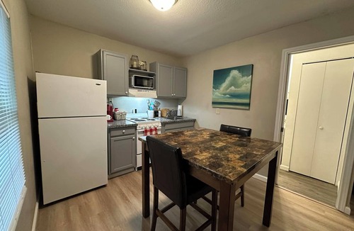 West Tawakoni Apartment | Bluebonnet Cottages by the Lake - Cabin 4