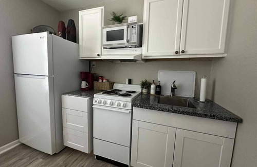 West Tawakoni Cabin | Bluebonnet Cottages by the Lake - Cabin 2