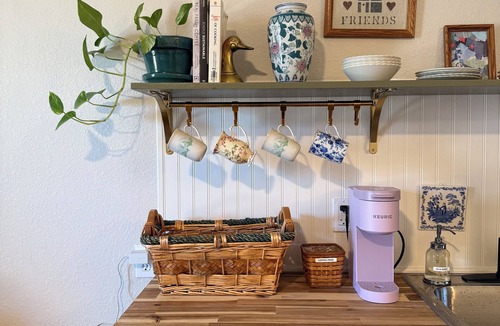 McGregor Cottage | Bluebonnet Cottage Waco Near Baylor + Magnolia
