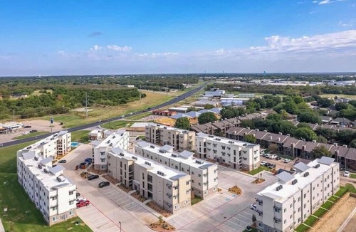 Ennis Apartment | Bluebonnet Escape | Cozy 1BR Near Ennis Trails
