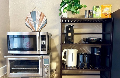 Azle Apartment | Bluebonnet Studio near Lake Weatherford & Dove Ridge Vineyard