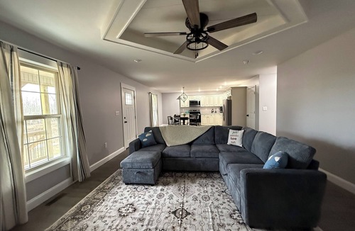 Woodbine House | Bluegrass Bungalow in the heart of Corbin