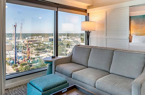 Downtown Myrtle Beach Resort | Bluegreen SeaGlass Tower, 1 Bedroom Standard Condo, Free WiFi and Parking