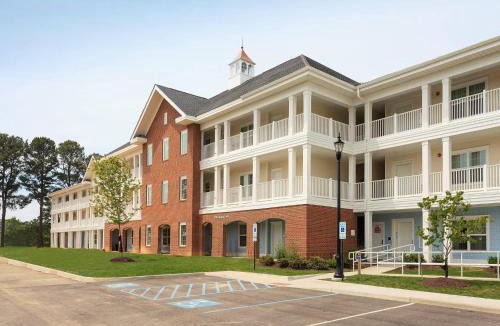 Lackey Resort | Bluegreen Vacations Parkside Williamsburg, an Ascend Collection Resort