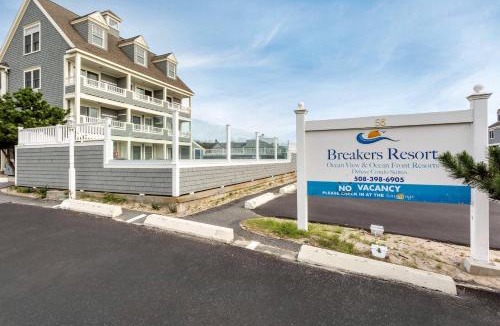 Dennis Port Hotel | Bluegreen Vacations The Breakers Resort, an Ascend Collection Resort