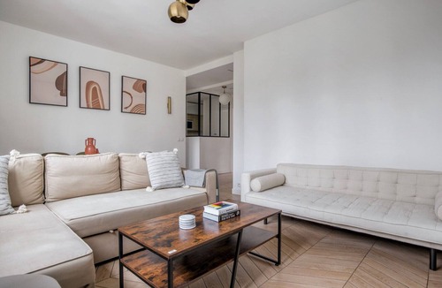 Prince–Marmottan Apartment | Blueground | Auteuil, near park & tennis courts