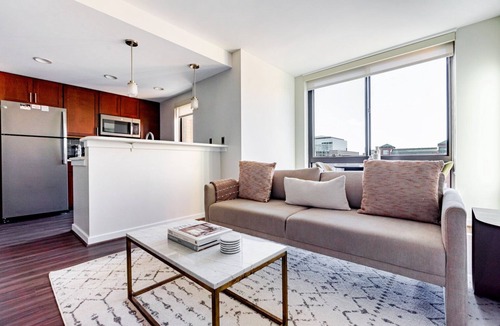 Ballston Apartment | Blueground | Ballston, pool & w/d, nr park