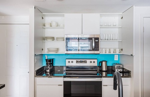 Ballston Apartment | Blueground | Ballston, pool, nr Arlington Park