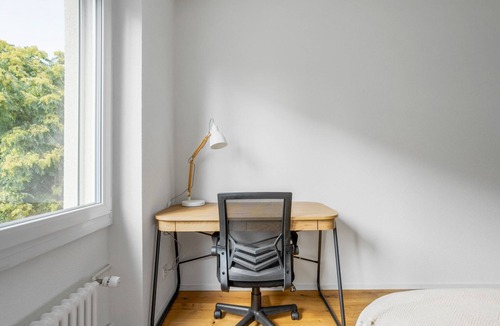 Iselin Apartment | Blueground | Basel-Iselin, balcony, nr Kunstmuseum