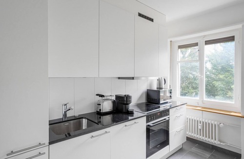 Iselin Apartment | Blueground | Basel-Iselin, balcony, nr Rhine