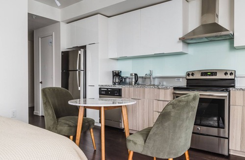 Kirkland Apartment | Blueground | Bellevue, pool, nr parks