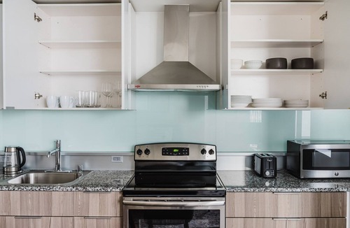 Kirkland Apartment | Blueground | Bellevue, pool, nr parks