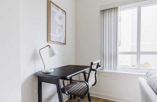 West Bellevue Apartment | Blueground | Bellevue, w/d, nr Downtown Park