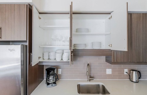 Waltham Apartment | Blueground | Bleachery, pool, nr Charles River