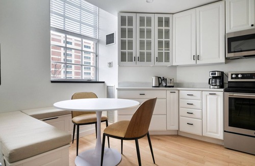 Thompson Square - Bunker Hill Apartment | Blueground | Bunker Hill, view, nr Bunker Hill Monument