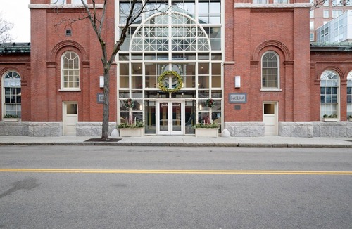 Thompson Square - Bunker Hill Apartment | Blueground | Bunker Hill, view, nr Bunker Hill Monument