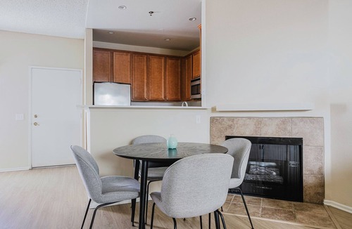 Burbank Apartment | Blueground | Burbank 1bd apartment