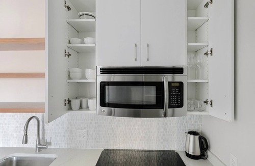 Cambridgeport Apartment | Blueground | Cambridgeport, rooftop, nr MIT