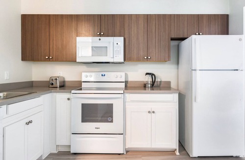 Central Berkeley Apartment | Blueground | Central Berkeley, rooftop, nr UC Berkeley
