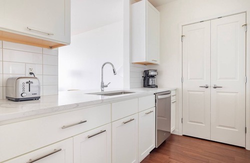 Cambridgeport Apartment | Blueground | Central Square, garden, nr Harvard