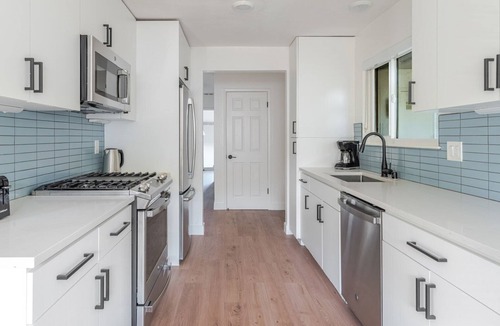 Cupertino Apartment | Blueground | Cupertino, pool, nr Memorial Park